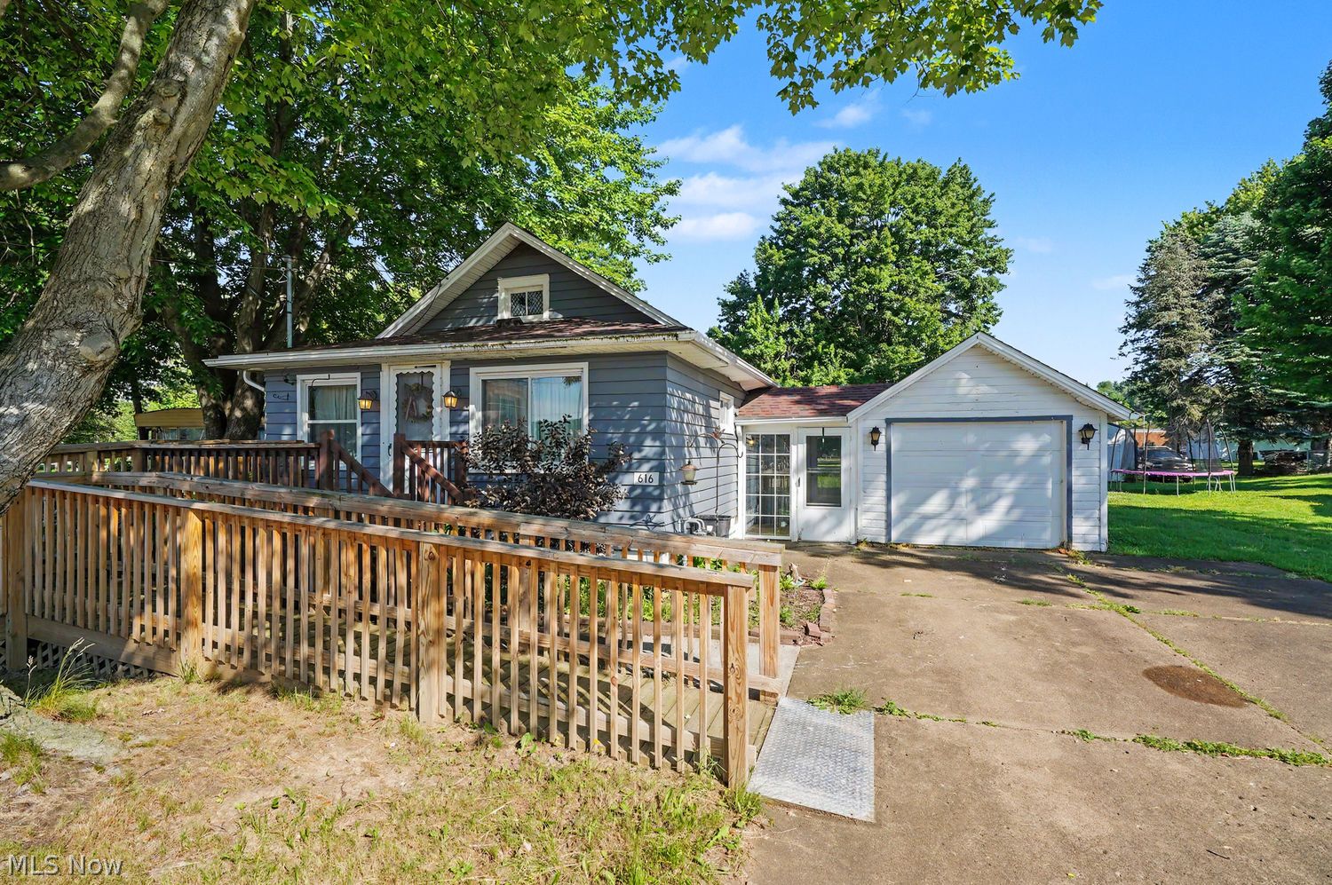 616 E 1st Street Minerva OH 44657