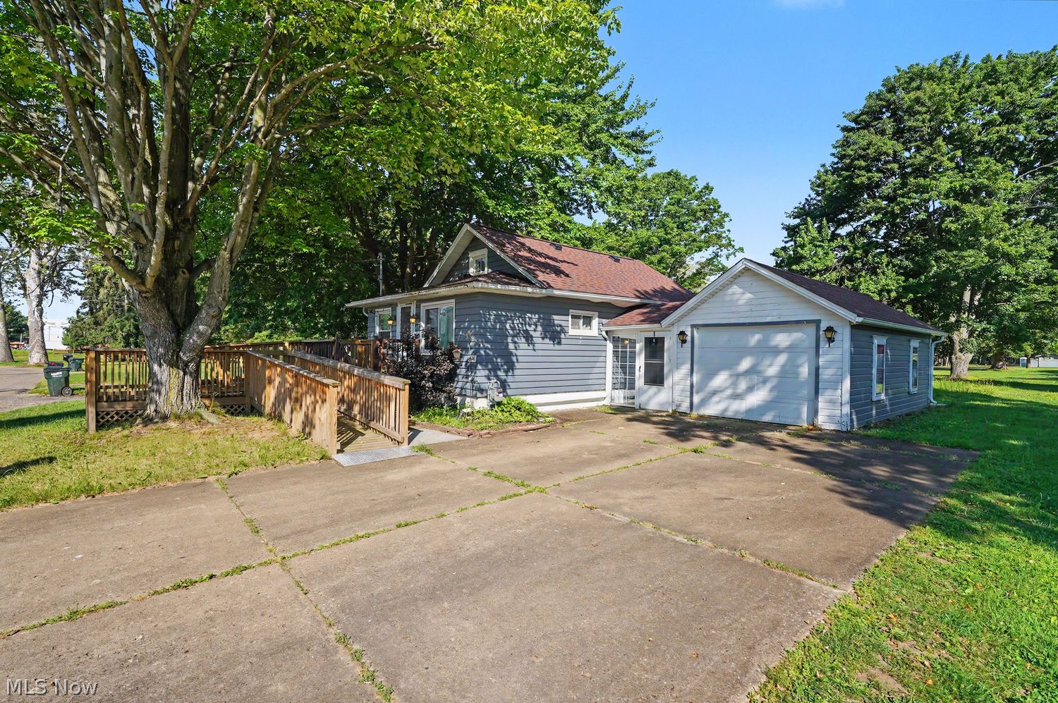 616 E 1st Street Minerva OH 44657