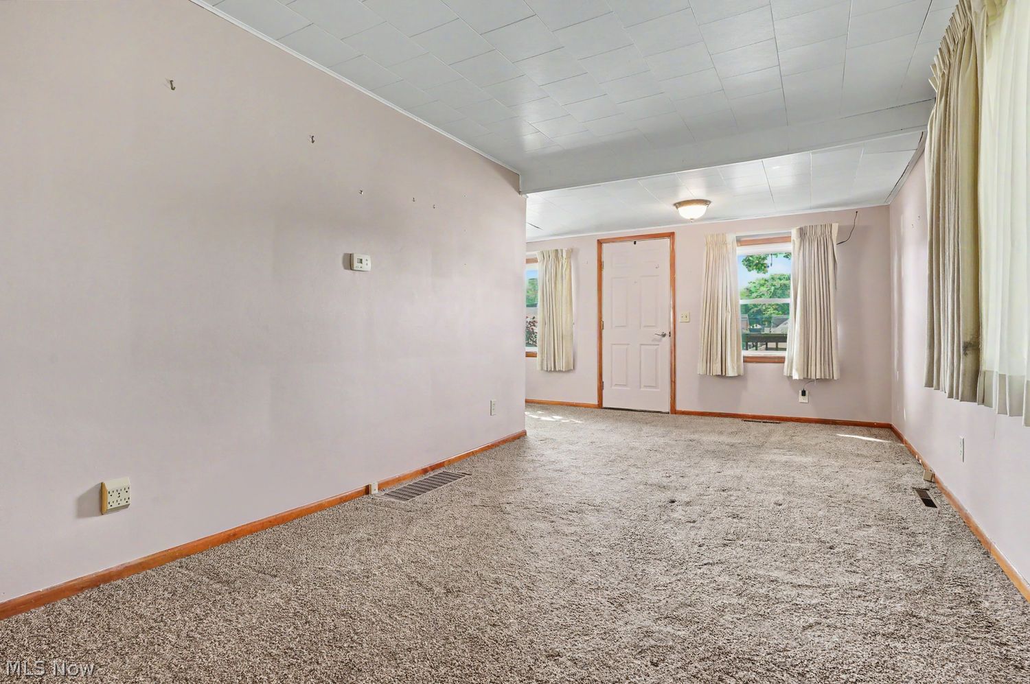 616 E 1st Street Minerva OH 44657