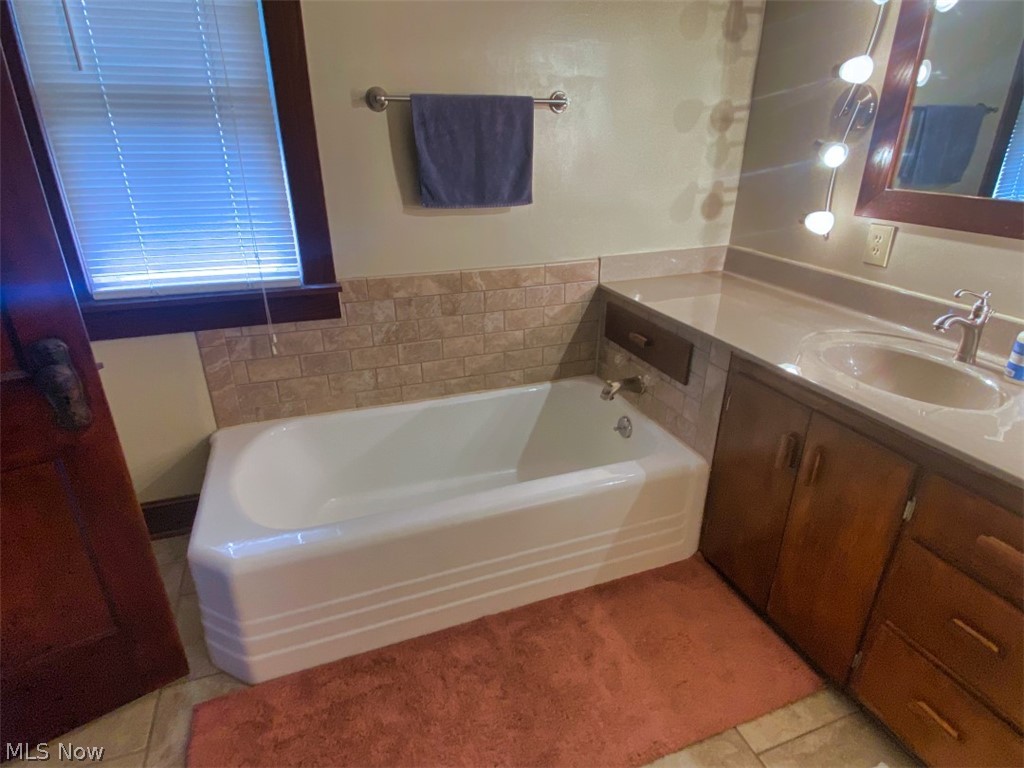 341 Hamilton Avenue Coshocton OH 43812