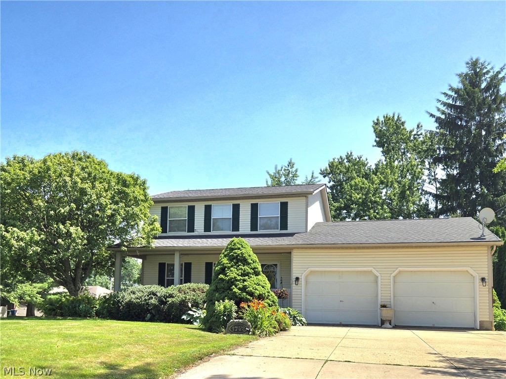 1742 Steese Road Green OH 44685