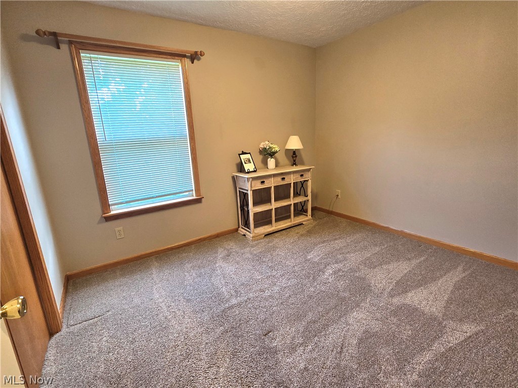 1742 Steese Road Green OH 44685