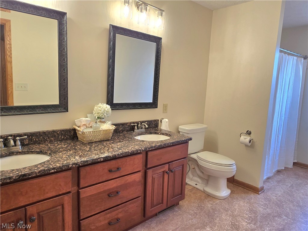 1742 Steese Road Green OH 44685