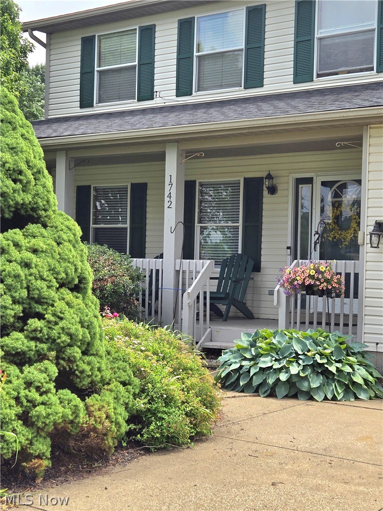1742 Steese Road Green OH 44685