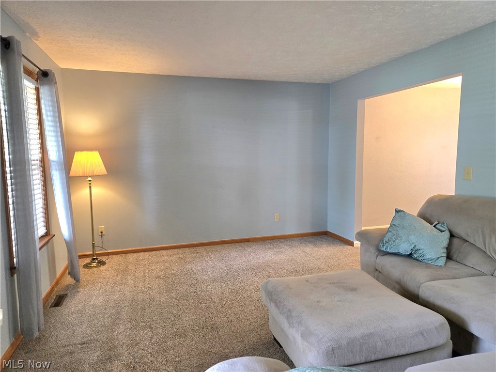 1742 Steese Road Green OH 44685
