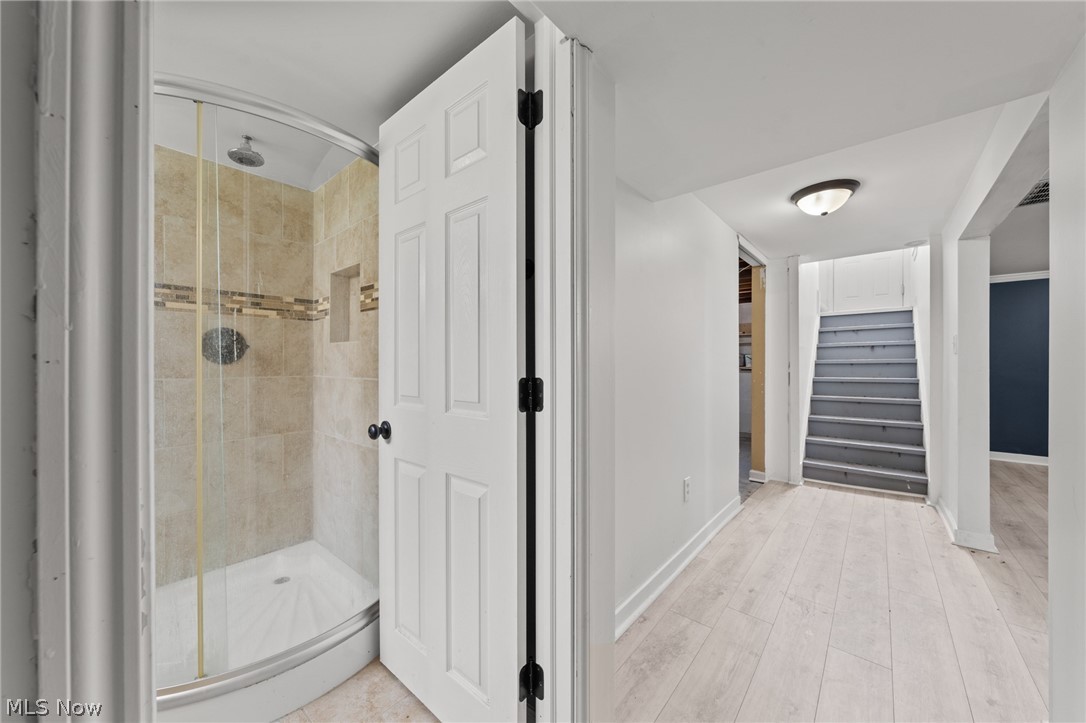 18507 Invermere Avenue Cleveland OH 44122