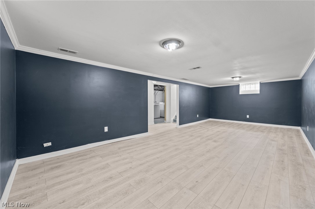 18507 Invermere Avenue Cleveland OH 44122