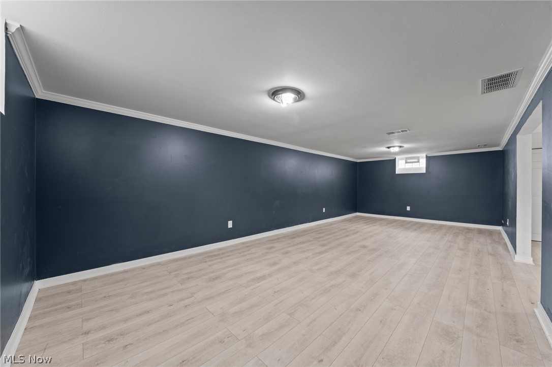 18507 Invermere Avenue Cleveland OH 44122
