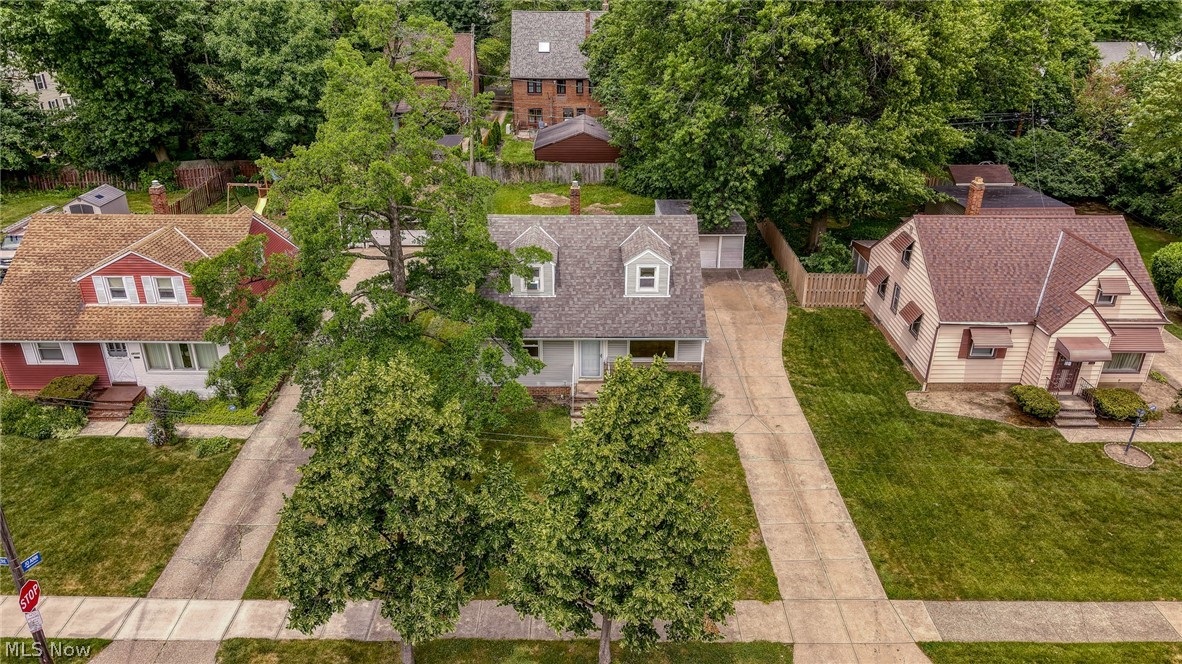 18507 Invermere Avenue Cleveland OH 44122