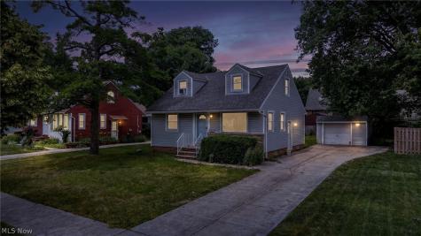 18507 Invermere Avenue Cleveland OH 44122