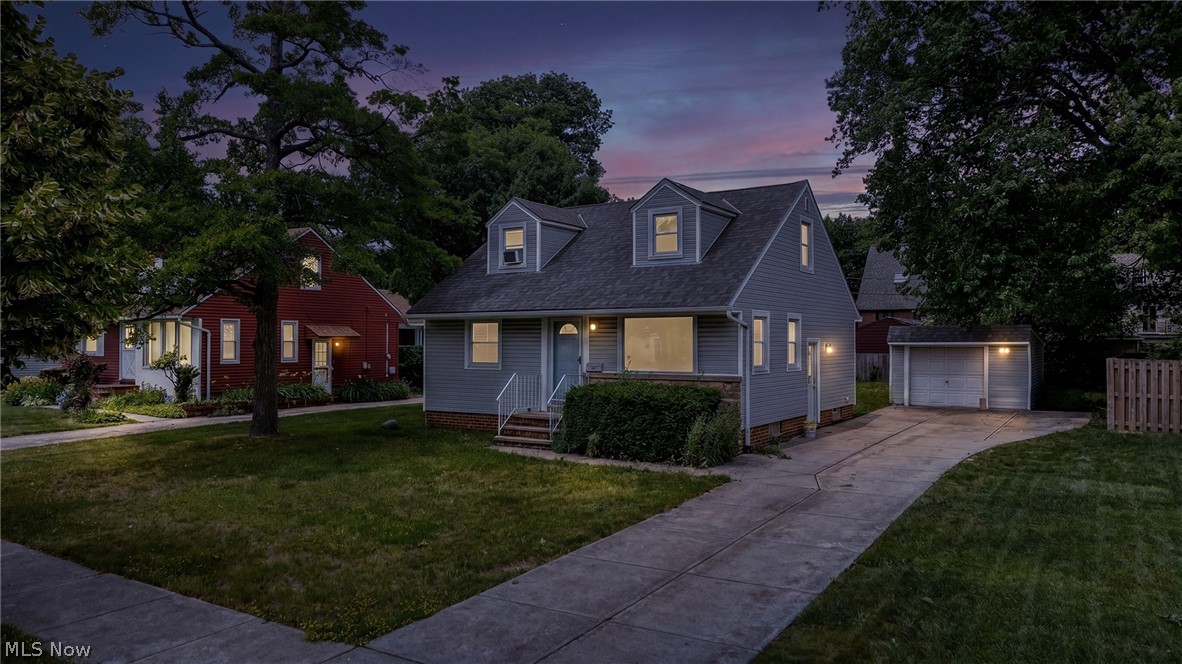 18507 Invermere Avenue Cleveland OH 44122