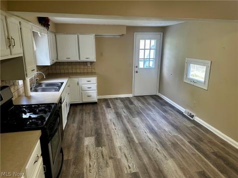 2229 39th Street NW Canton OH 44709