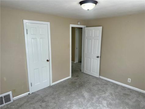 2229 39th Street NW Canton OH 44709