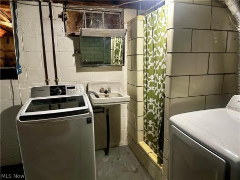 2229 39th Street NW Canton OH 44709