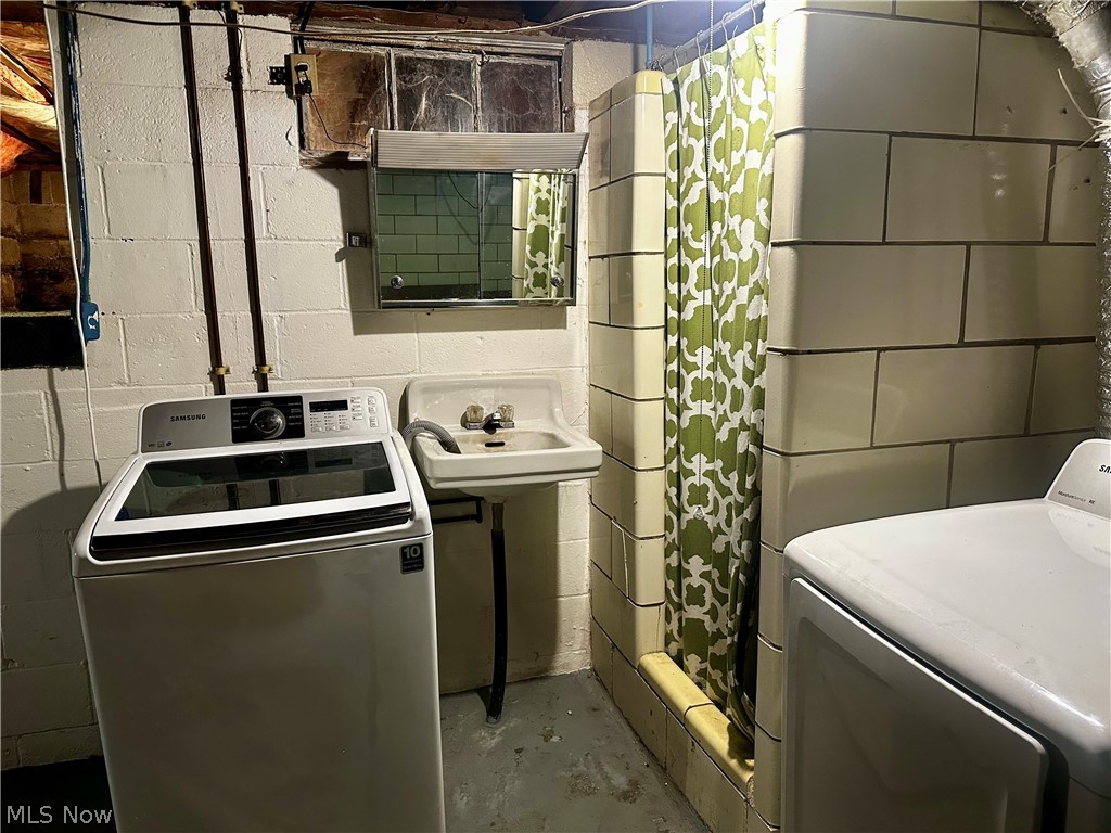 2229 39th Street NW Canton OH 44709