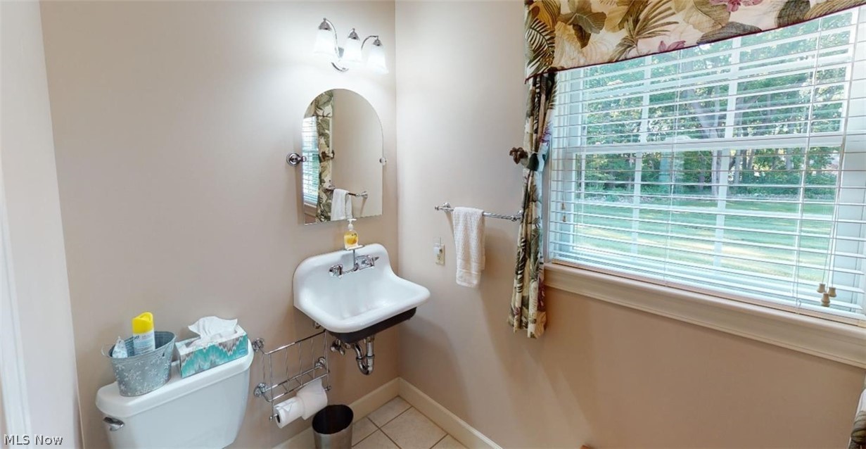 1876 N Lakewood Avenue Port Clinton OH 43452