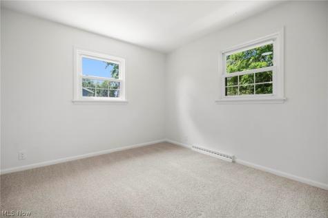 7018 Manor Drive Elyria OH 44035