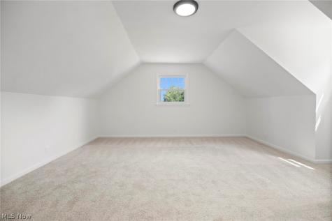 7018 Manor Drive Elyria OH 44035