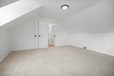 7018 Manor Drive Elyria OH 44035
