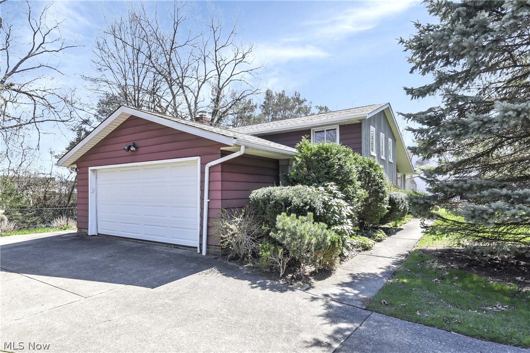 6555 Hunt Circle Mayfield Village OH 44143