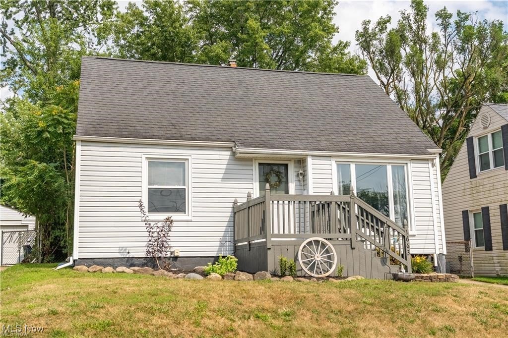 1663 Sunset Avenue Akron OH 44301