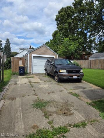 1411 Onondago Avenue Akron OH 44305