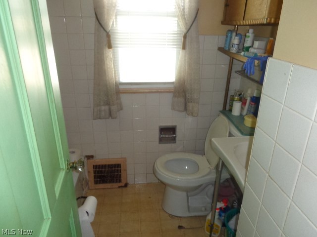 448 E 328th Street Willowick OH 44095