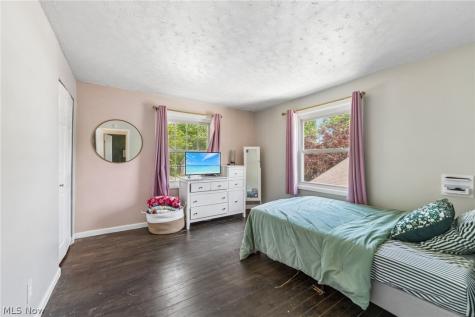 2369 Frederick Drive Cuyahoga Falls OH 44221