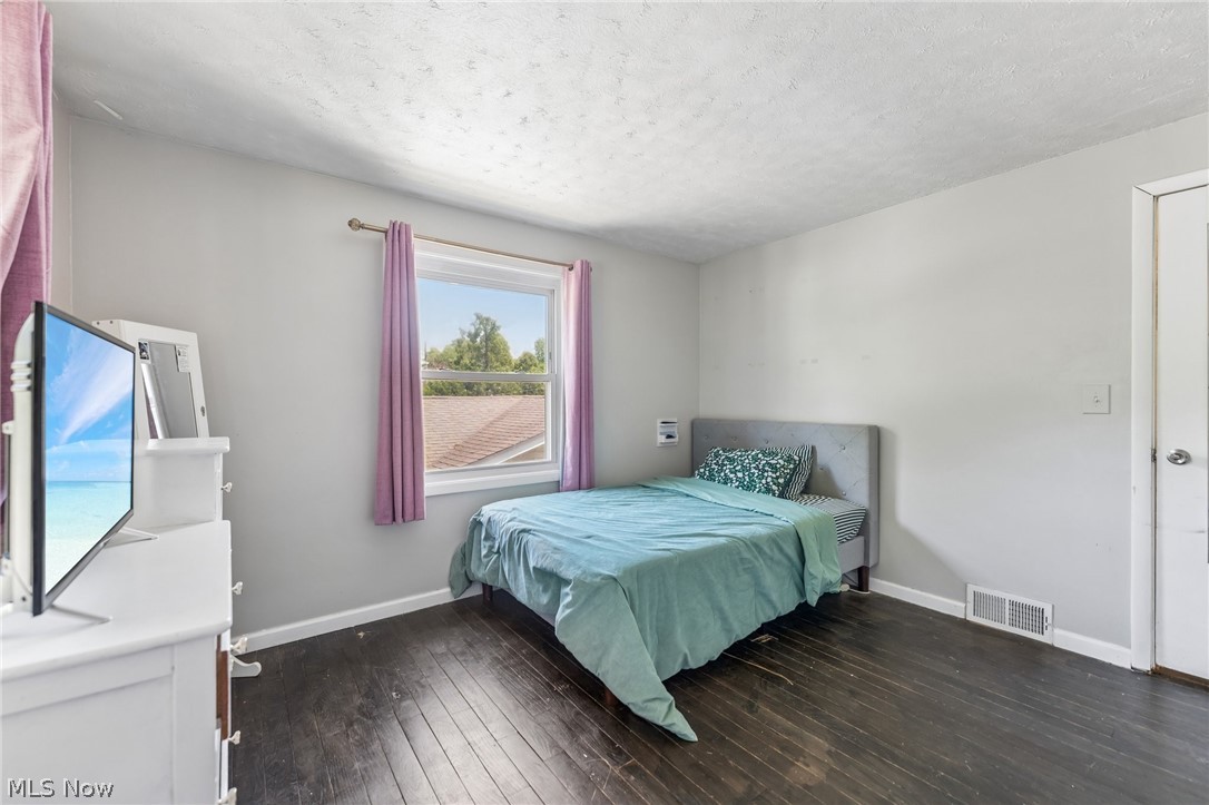 2369 Frederick Drive Cuyahoga Falls OH 44221