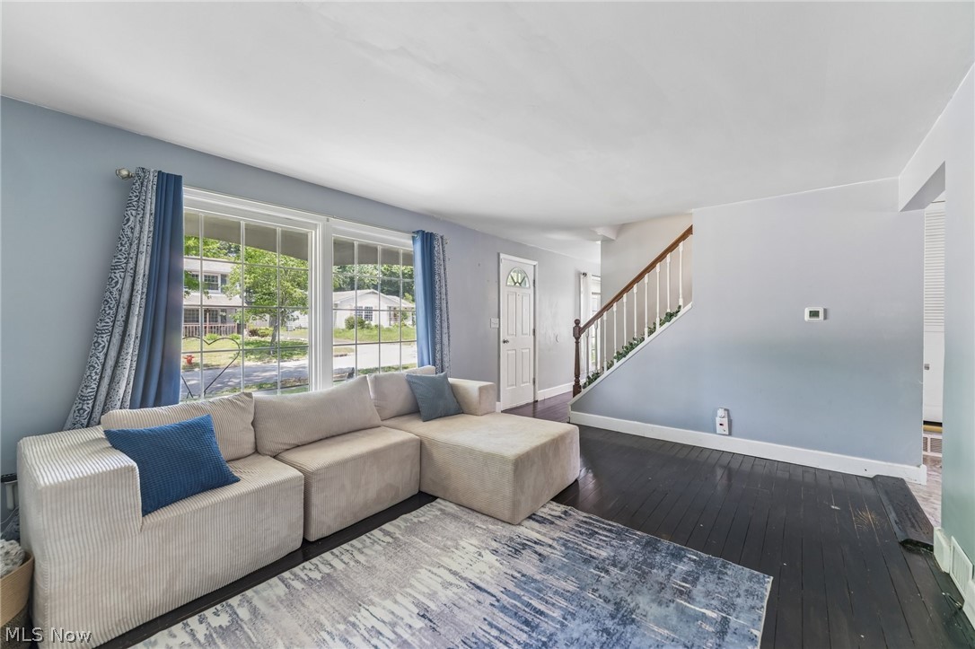 2369 Frederick Drive Cuyahoga Falls OH 44221