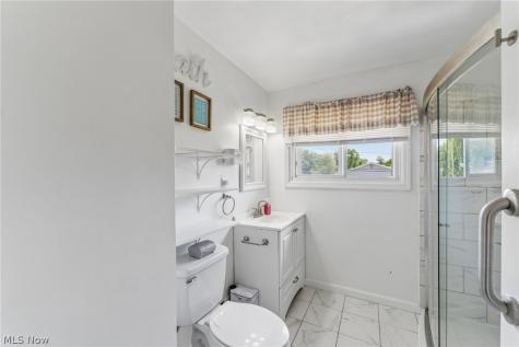 2369 Frederick Drive Cuyahoga Falls OH 44221