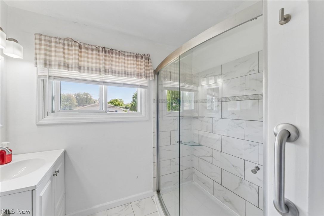 2369 Frederick Drive Cuyahoga Falls OH 44221