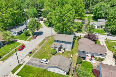 2369 Frederick Drive Cuyahoga Falls OH 44221