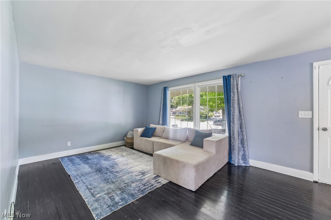 2369 Frederick Drive Cuyahoga Falls OH 44221