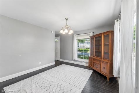 2369 Frederick Drive Cuyahoga Falls OH 44221