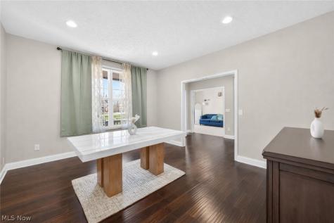 18079 Clare Court Strongsville OH 44149