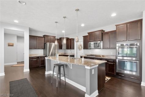 18079 Clare Court Strongsville OH 44149
