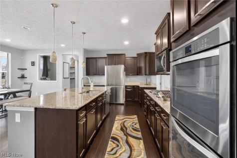 18079 Clare Court Strongsville OH 44149