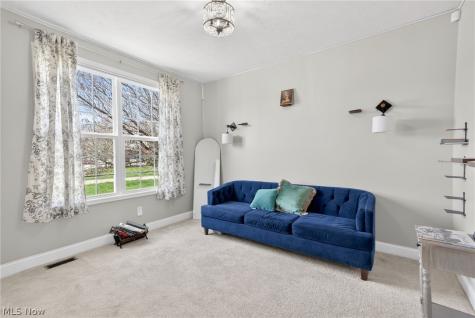 18079 Clare Court Strongsville OH 44149