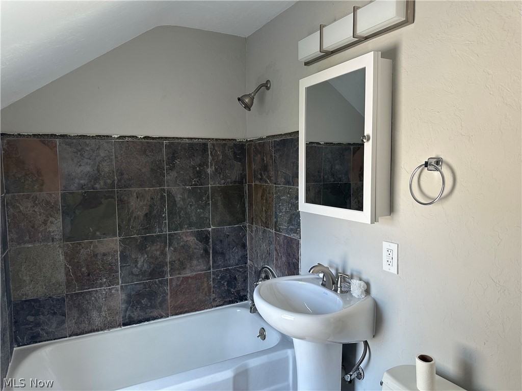 16409 Judson Drive Cleveland OH 44128