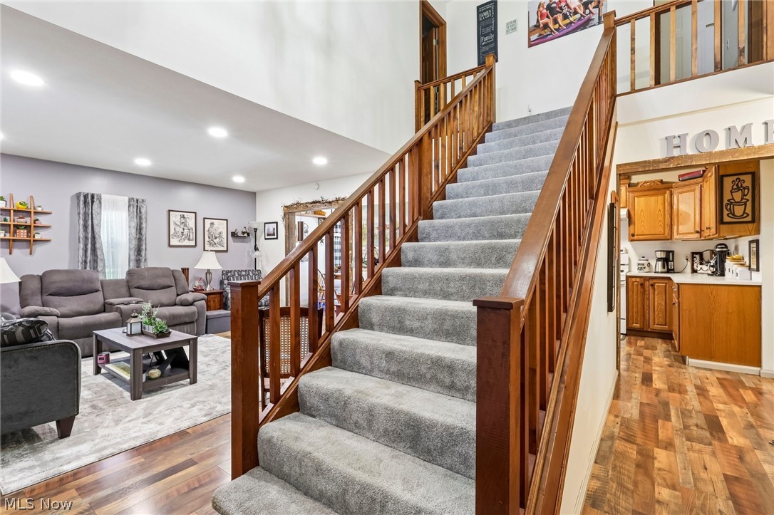 1130 Howell East Palestine OH 44413