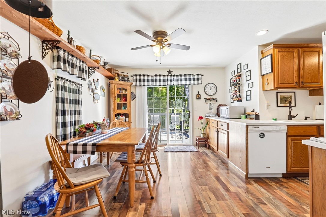 1130 Howell East Palestine OH 44413