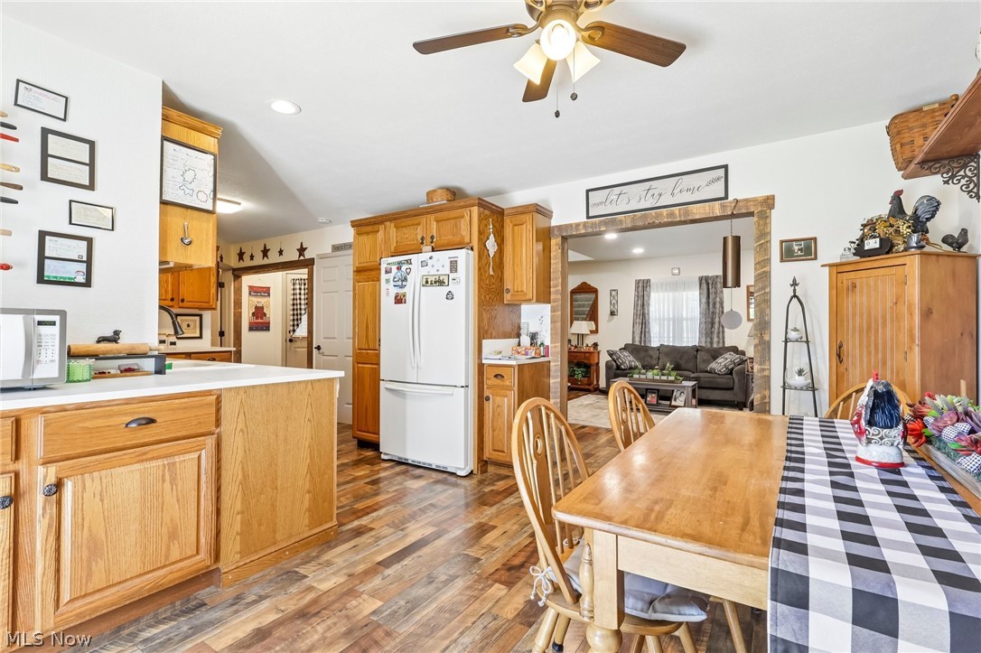 1130 Howell East Palestine OH 44413