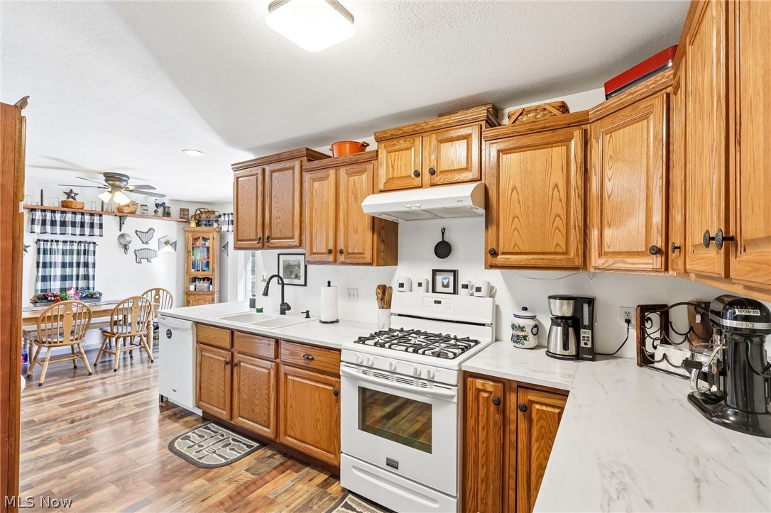 1130 Howell East Palestine OH 44413