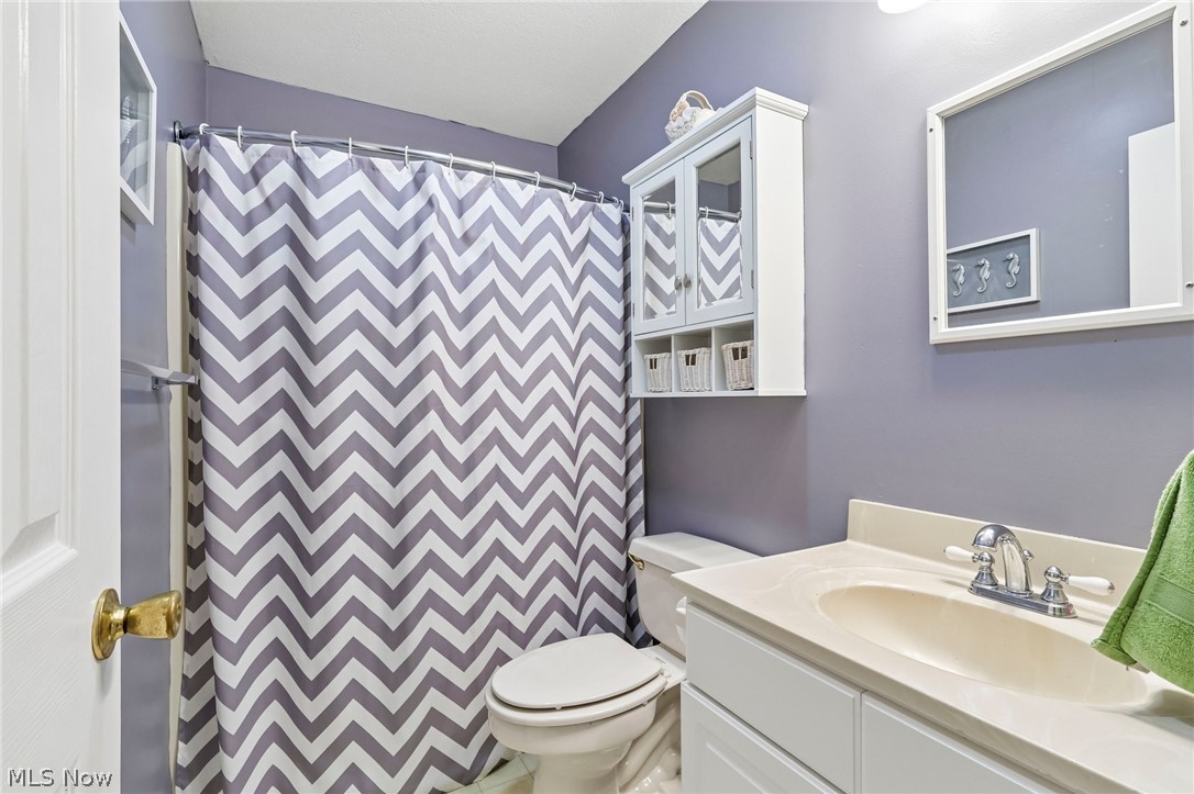 1130 Howell East Palestine OH 44413