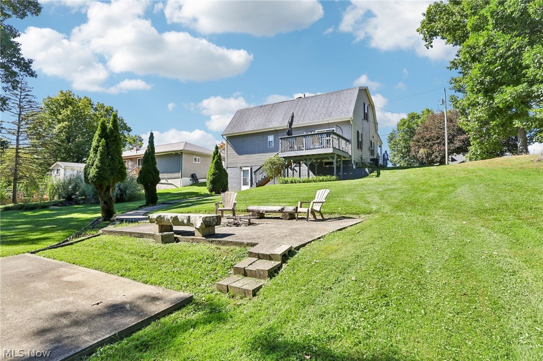 1130 Howell East Palestine OH 44413