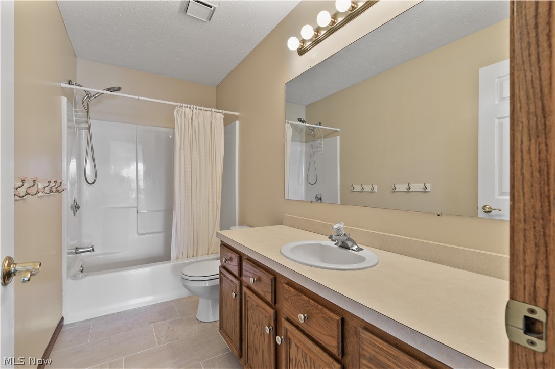 6854 Chablis Court Mentor OH 44060
