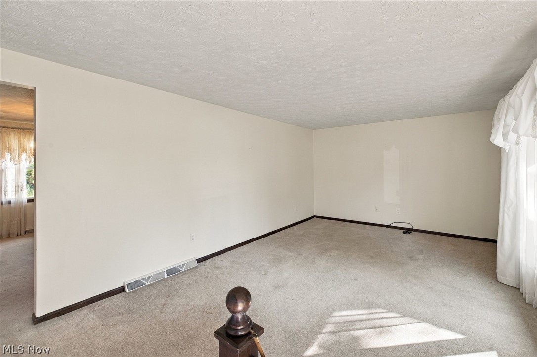 3821 Apache Street NW Uniontown OH 44685