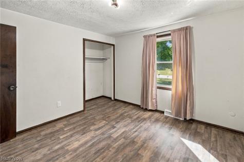 3821 Apache Street NW Uniontown OH 44685