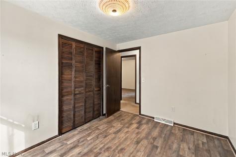 3821 Apache Street NW Uniontown OH 44685